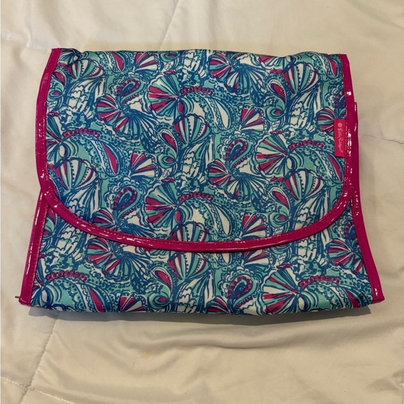 Lilly Pulitzer Paisley Hanging Travel Cosmetic Jewelry Organizer Blue Hot Pink - Picture 1 of 11